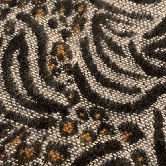 Reversible Animal Print Scarf - Picture 2 of 2